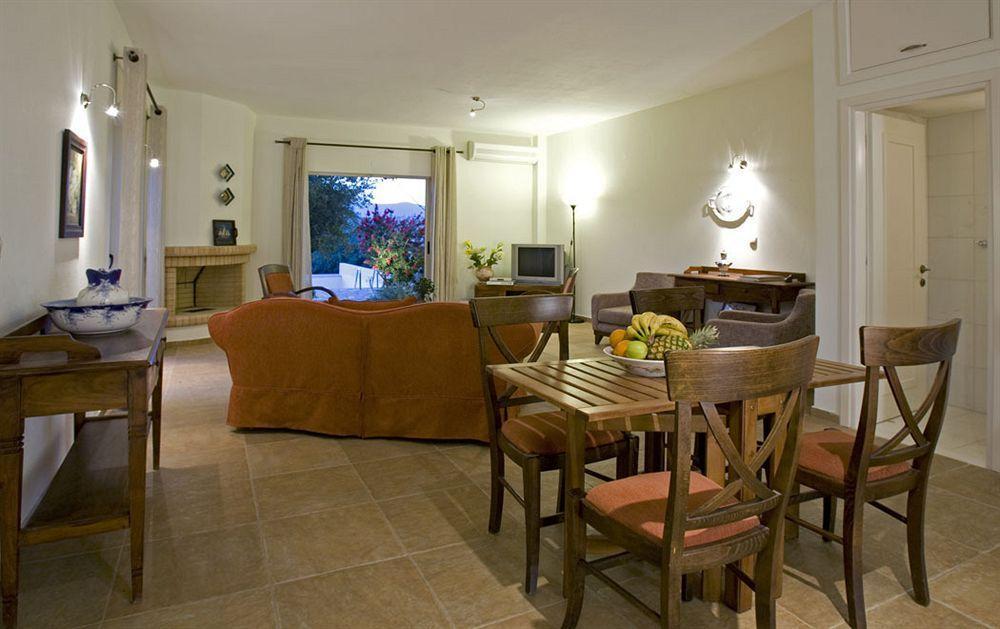 Istron Villas Luaran gambar