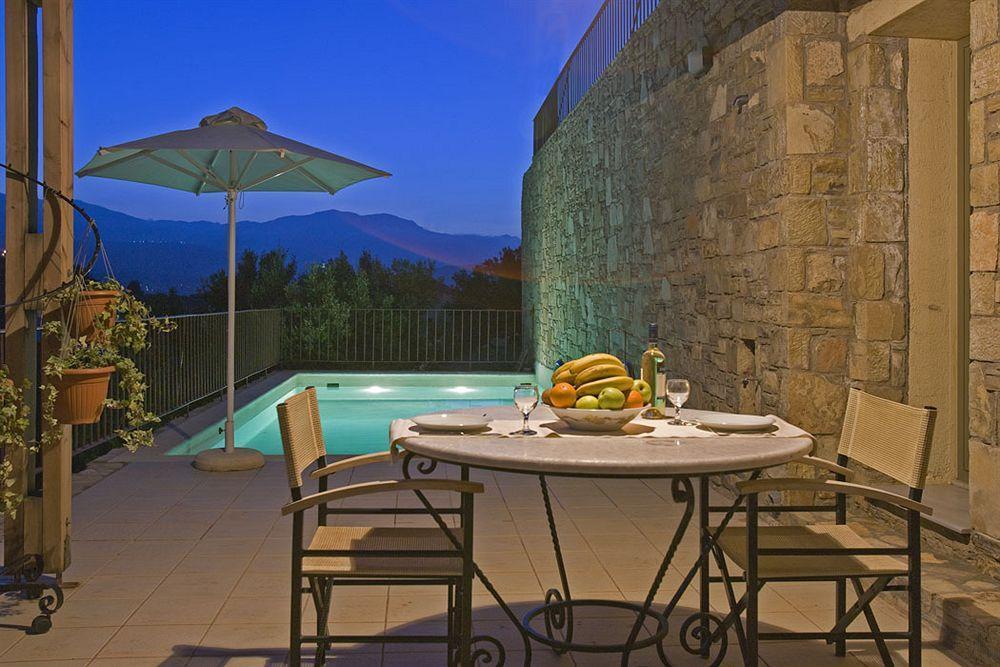 Istron Villas Luaran gambar